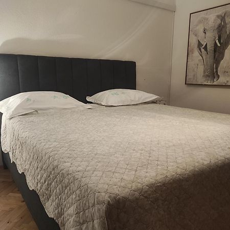 Villa Apartman Duce Milka Exterior foto