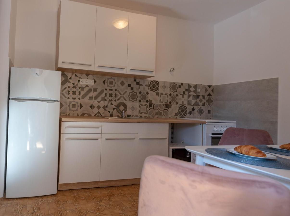 Villa Apartman Duce Milka Exterior foto